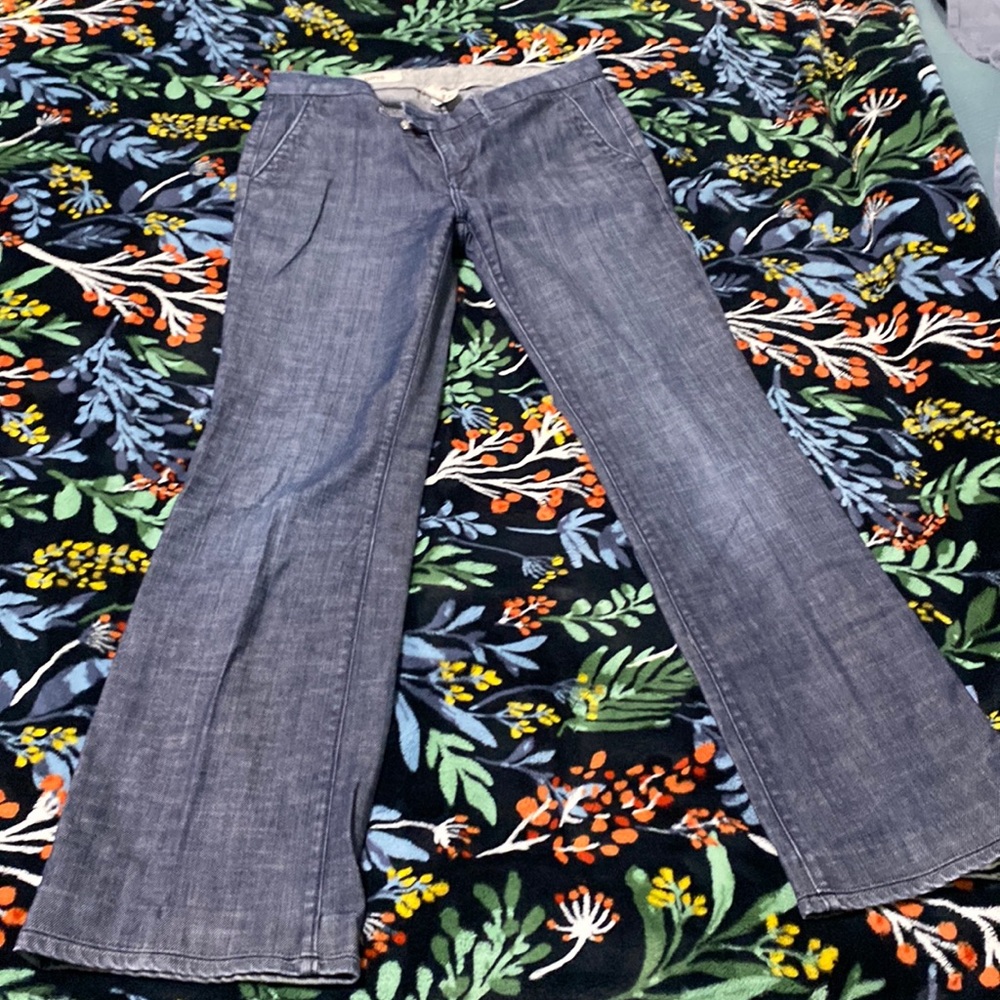 Classic boot cut denim from Banana